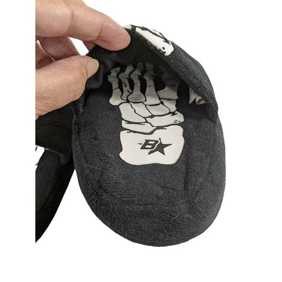 Brothers Youth Unisex Halloween Skeleton Slippers Black Size 1/2 - Picture 3 of 8